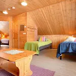 Villa Tahkon Riihiranta - 4 Bedroom By The - Tasokas Tilava Rantamoekki Tahkovuori