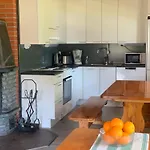 Villa Tahkon Riihiranta - 4 Bedroom By The - Tasokas Tilava Rantamoekki