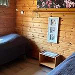 Villa Tahkon Riihiranta - 4 Bedroom By The - Tasokas Tilava Rantamoekki