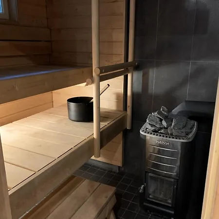 ヴィラ Tahkon Riihiranta - 4 Bedroom By The - Tasokas Tilava Rantamoekki *