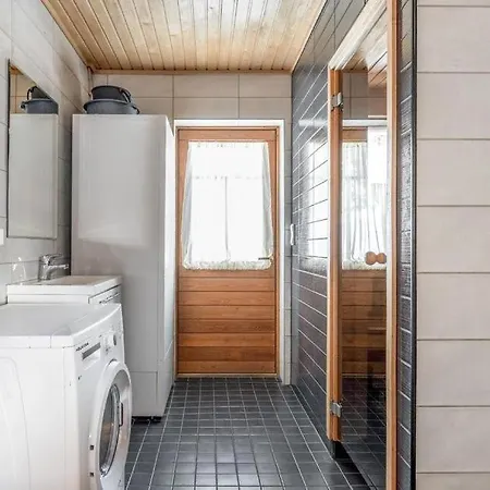 ヴィラ Tahkon Riihiranta - 4 Bedroom By The - Tasokas Tilava Rantamoekki *