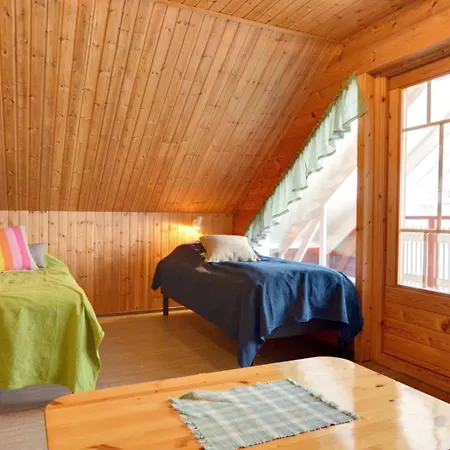 Tahkon Riihiranta - 4 Bedroom By The - Tasokas Tilava Rantamoekki *