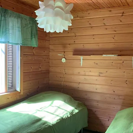 Tahkon Riihiranta - 4 Bedroom By The - Tasokas Tilava Rantamoekki *