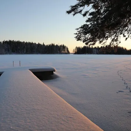 Tahkon Riihiranta - 4 Bedroom By The - Tasokas Tilava Rantamoekki ヴィラ *