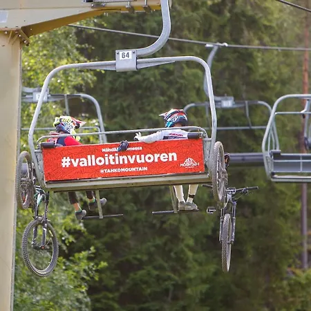 ヴィラ Tahkon Riihiranta - 4 Bedroom By The - Tasokas Tilava Rantamoekki *