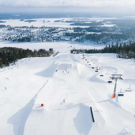 Tahkon Riihiranta - 4 Bedroom By The - Tasokas Tilava Rantamoekki *