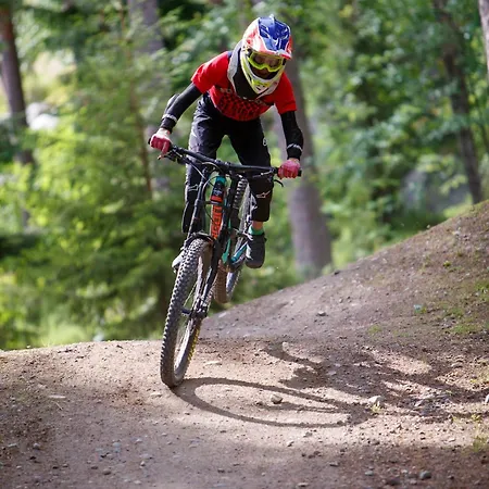 Tahkon Riihiranta - 4 Bedroom By The - Tasokas Tilava Rantamoekki ヴィラ ターコブオリ