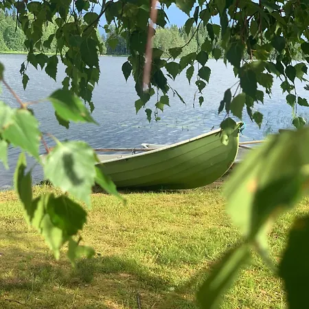 Tahkon Riihiranta - 4 Bedroom By The - Tasokas Tilava Rantamoekki Villa Tahkovuori