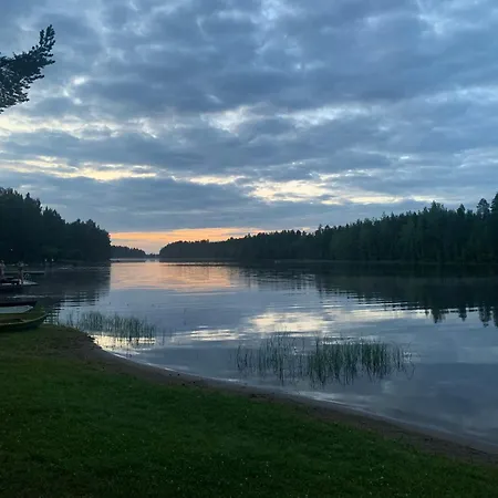 ヴィラ Tahkon Riihiranta - 4 Bedroom By The - Tasokas Tilava Rantamoekki *