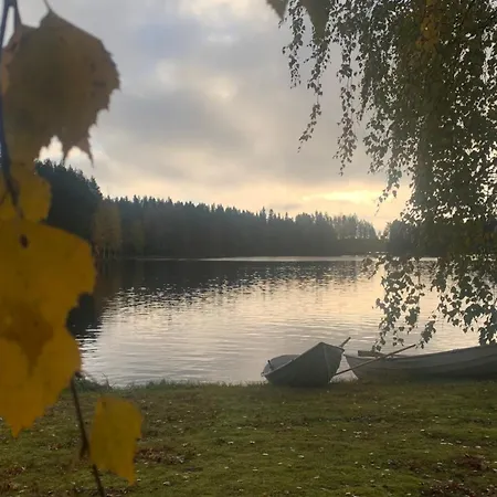 Tahkon Riihiranta - 4 Bedroom By The - Tasokas Tilava Rantamoekki ヴィラ ターコブオリ