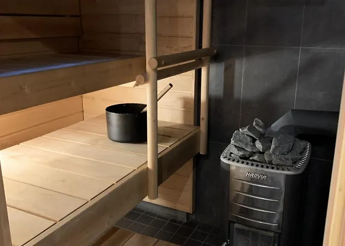 别墅 Tahkon Riihiranta - 4 Bedroom By The - Tasokas Tilava Rantamoekki *