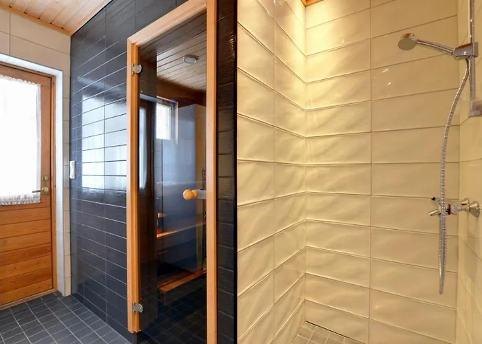 别墅 Tahkon Riihiranta - 4 Bedroom By The - Tasokas Tilava Rantamoekki 塔库沃里