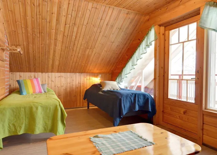 Tahkon Riihiranta - 4 Bedroom By The - Tasokas Tilava Rantamoekki *